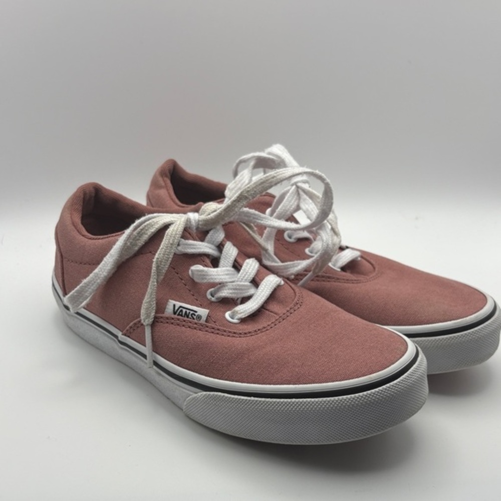 - Vans Pink Sneakers – Size 2 Missy / Youth – New Without Tags
